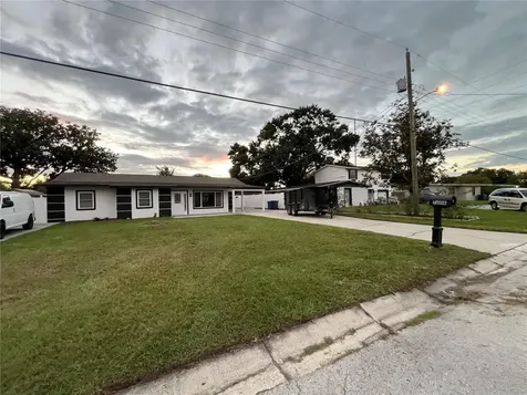 7608 Lakeside Boulevard Tampa FL 33614