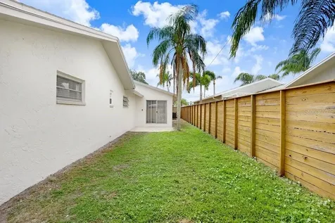 3166 Downing Street Clearwater FL 33759