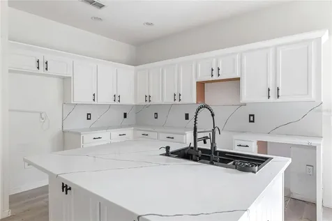 410 Las Fuentes Drive Kissimmee FL 34746