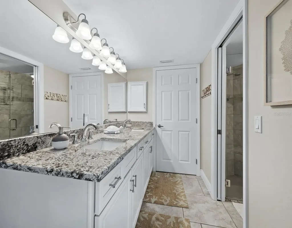 4825 Gulf Of Mexico Drive Longboat Key FL 34228