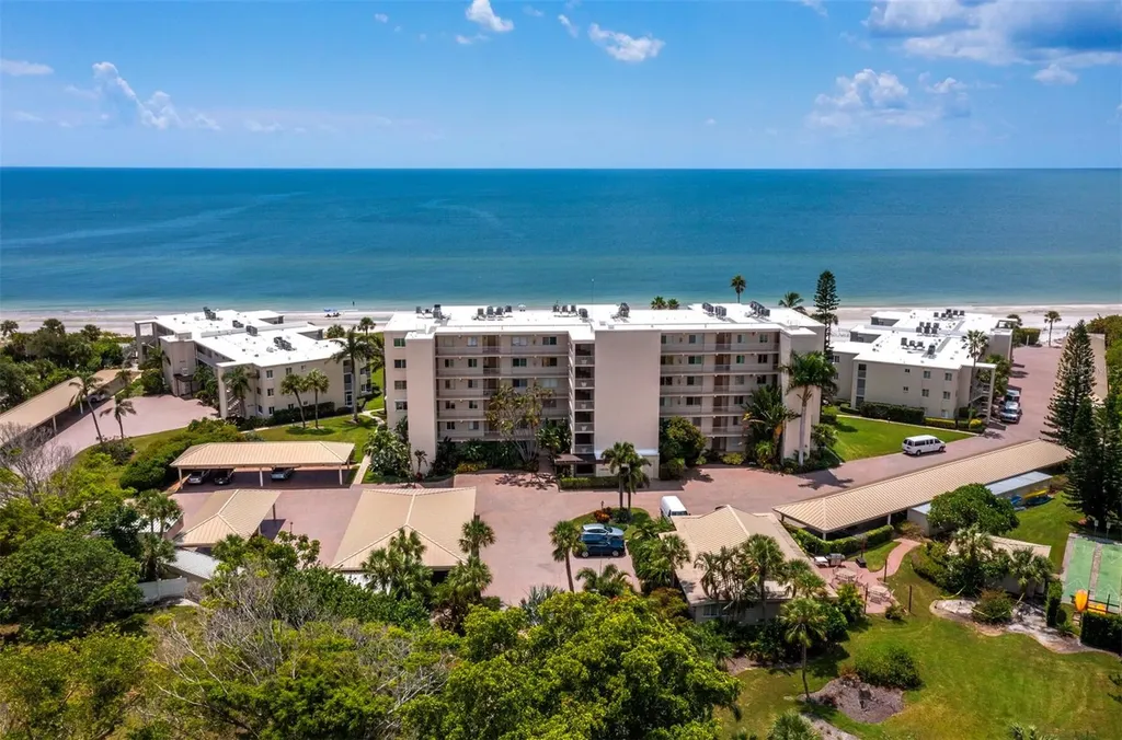 4825 Gulf Of Mexico Drive Longboat Key FL 34228