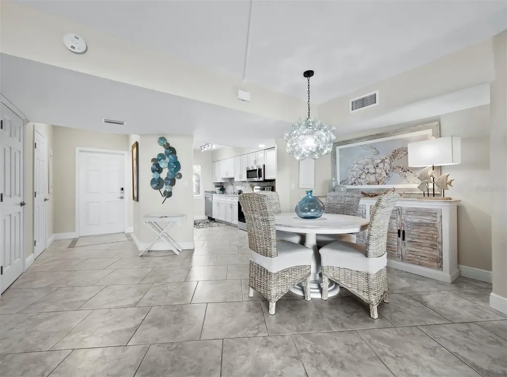 4825 Gulf Of Mexico Drive Longboat Key FL 34228