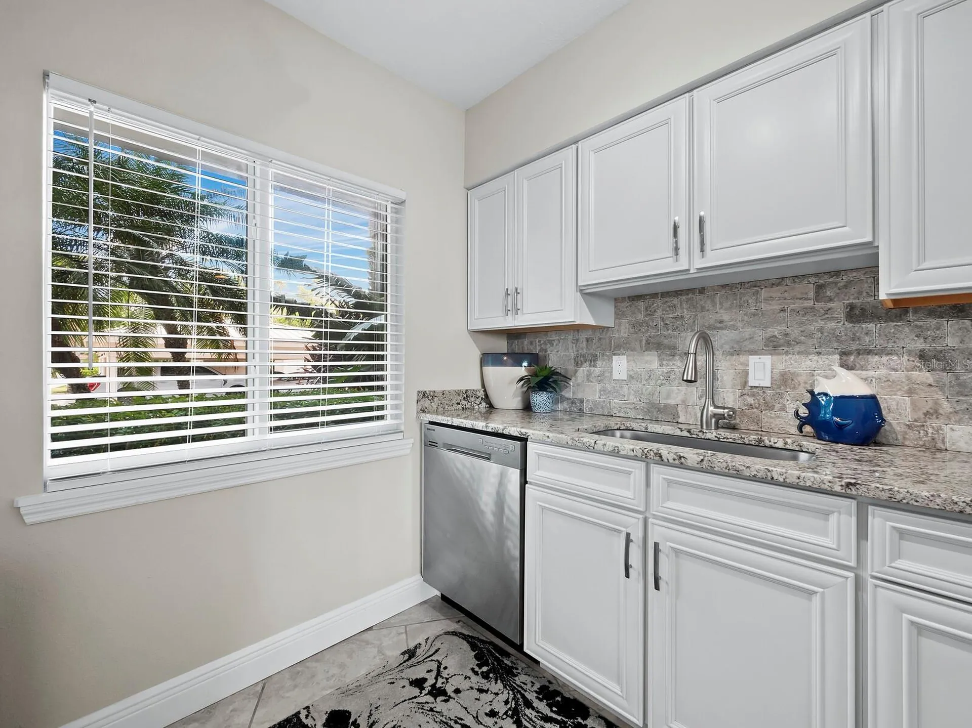 4825 Gulf Of Mexico Drive Longboat Key FL 34228