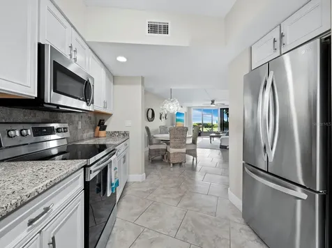 4825 Gulf Of Mexico Drive Longboat Key FL 34228