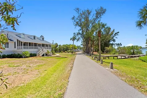 5216 13th Palmetto FL 34221