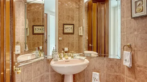 350 Gulf Of Mexico Drive Longboat Key FL 34228