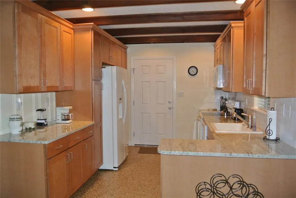 401 Oakwood Avenue New Smyrna Beach FL 32169