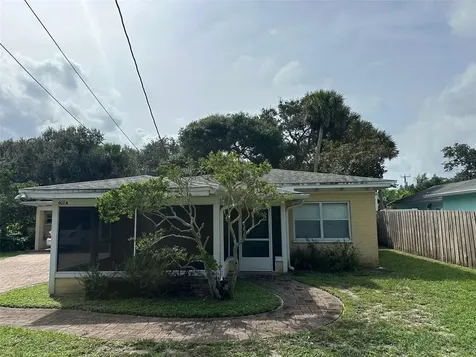 401 Oakwood Avenue New Smyrna Beach FL 32169