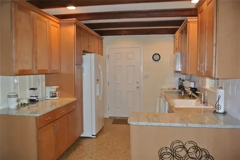 401 Oakwood Avenue New Smyrna Beach FL 32169