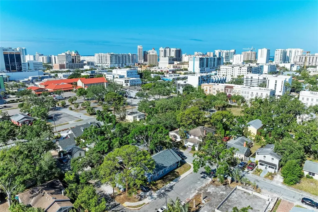432 Adelia Avenue Sarasota FL 34236