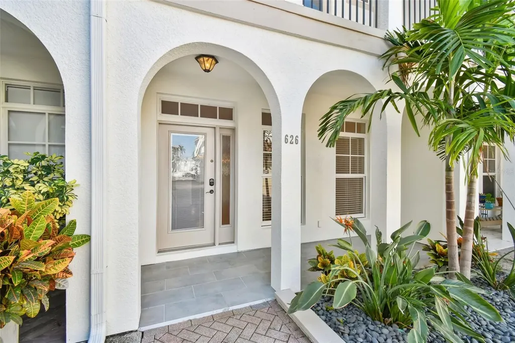 626 3rd Avenue S St Petersburg FL 33701