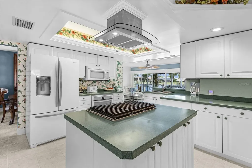 1935 SE 36th Terrace Cape Coral FL 33904