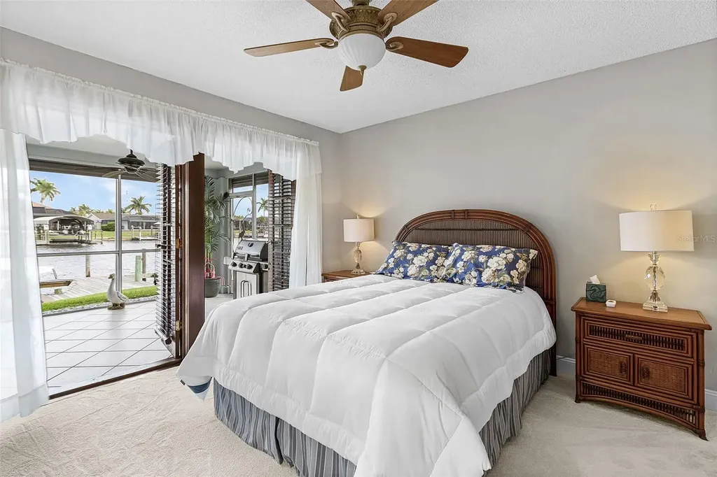 1935 SE 36th Terrace Cape Coral FL 33904