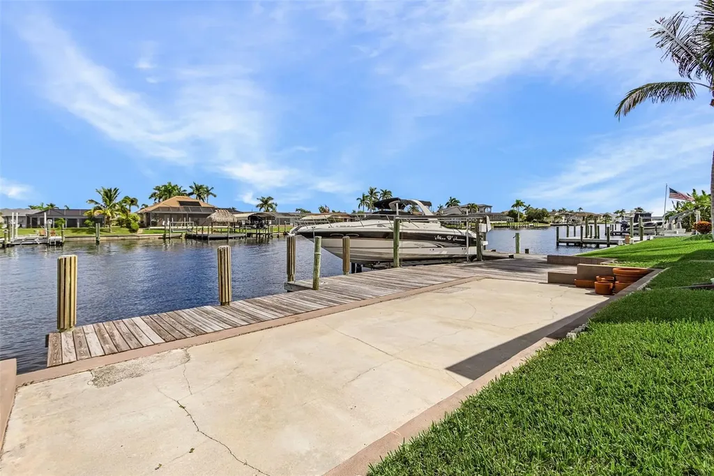 1935 SE 36th Terrace Cape Coral FL 33904