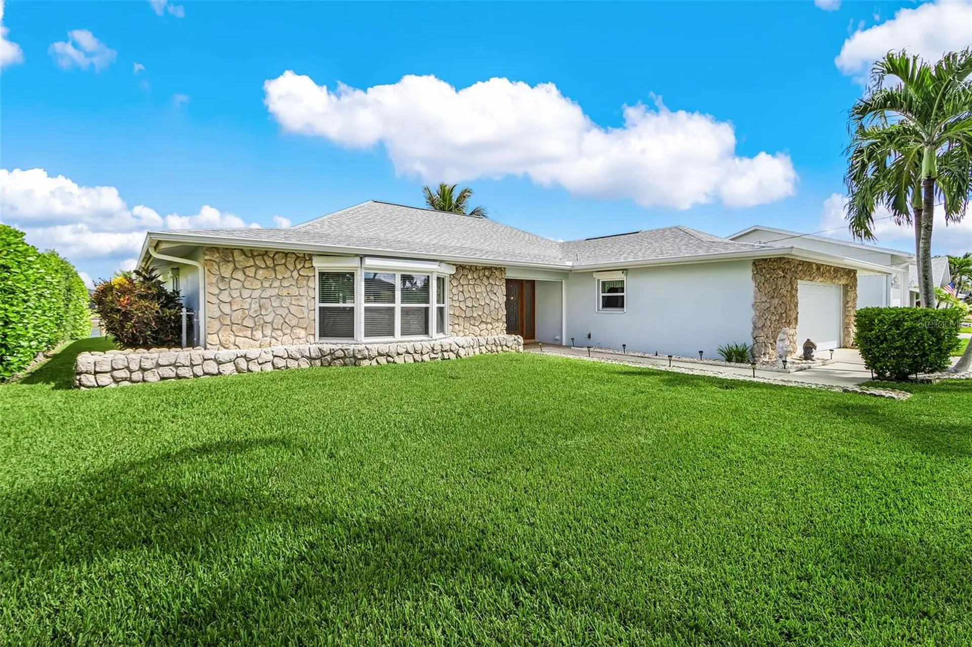 1935 SE 36th Terrace Cape Coral FL 33904