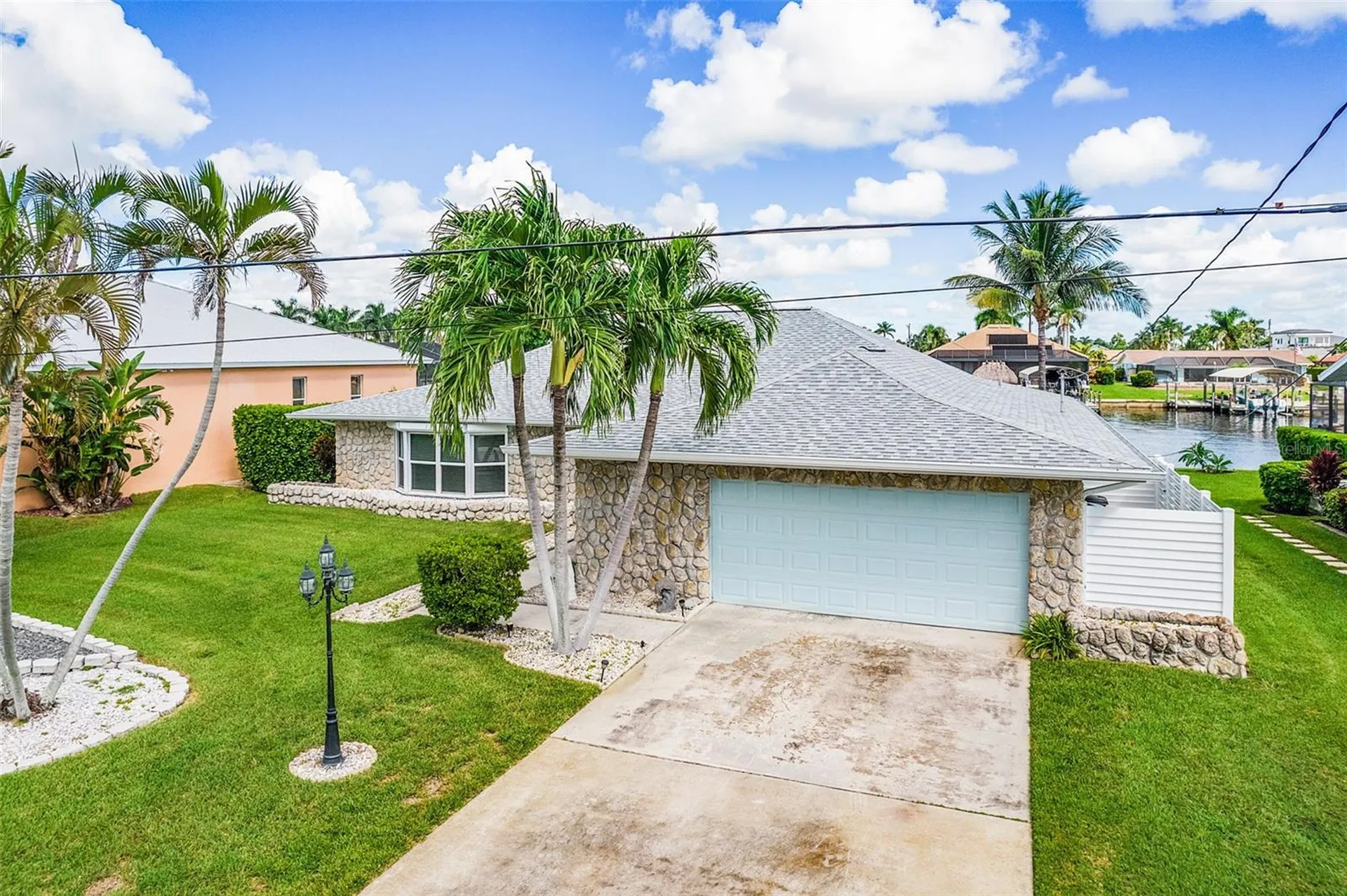 1935 SE 36th Terrace Cape Coral FL 33904