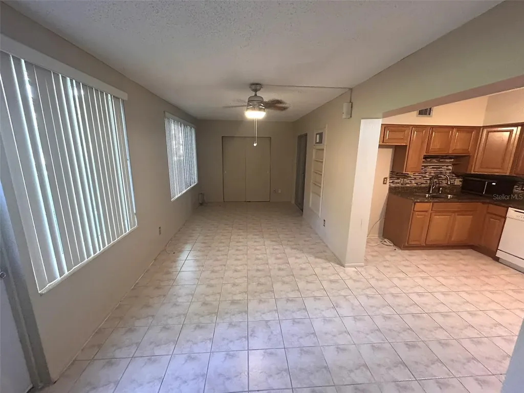 2402 Ecuadorian Way Clearwater FL 33763