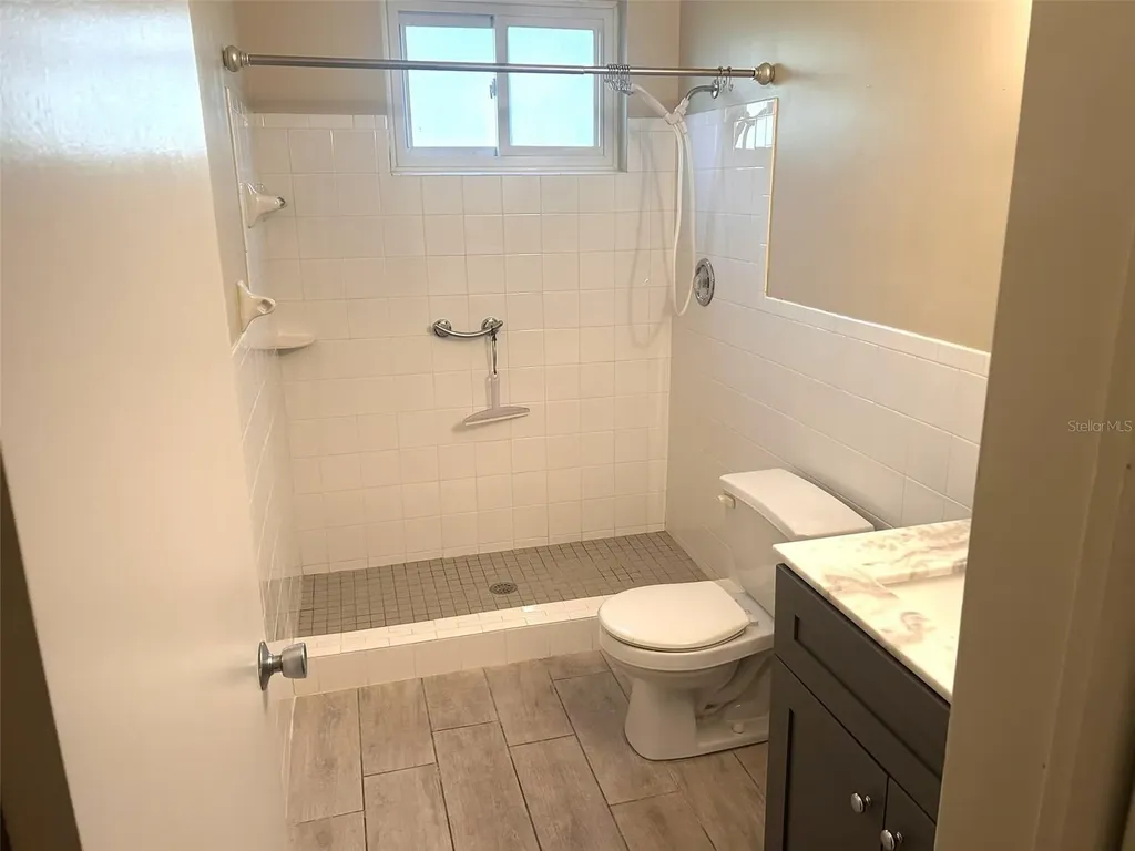 2402 Ecuadorian Way Clearwater FL 33763