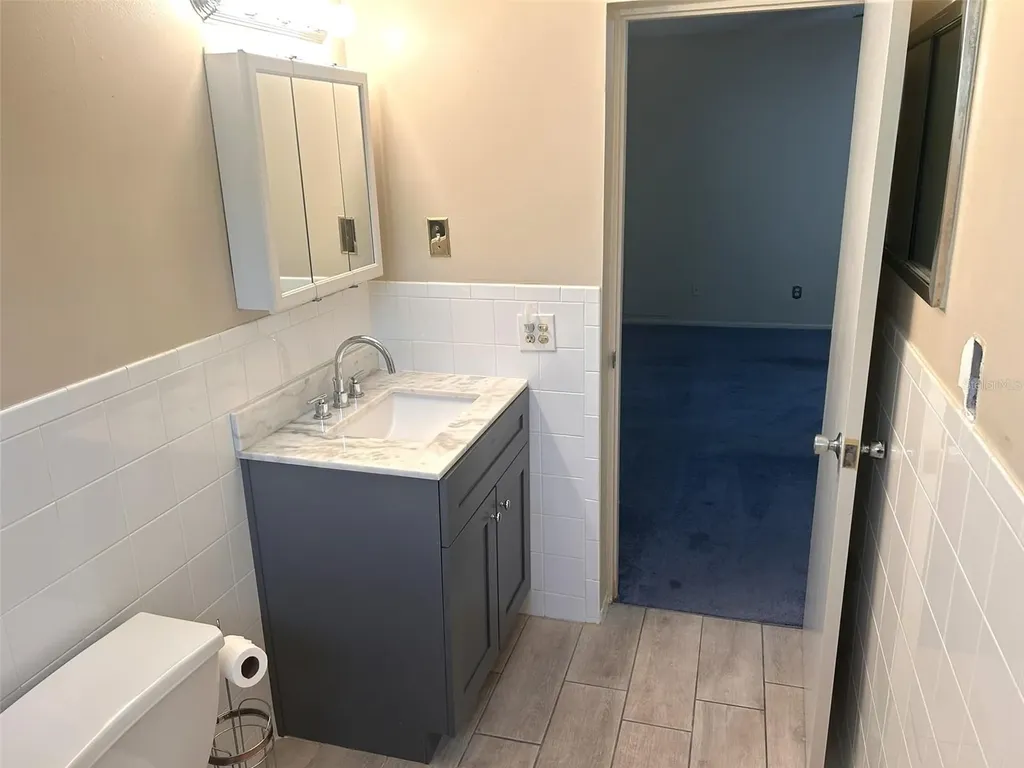 2402 Ecuadorian Way Clearwater FL 33763