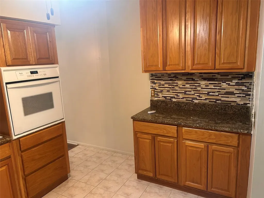 2402 Ecuadorian Way Clearwater FL 33763