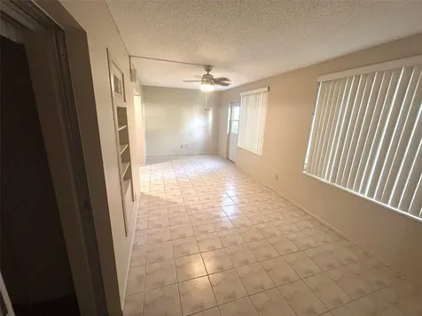2402 Ecuadorian Way Clearwater FL 33763
