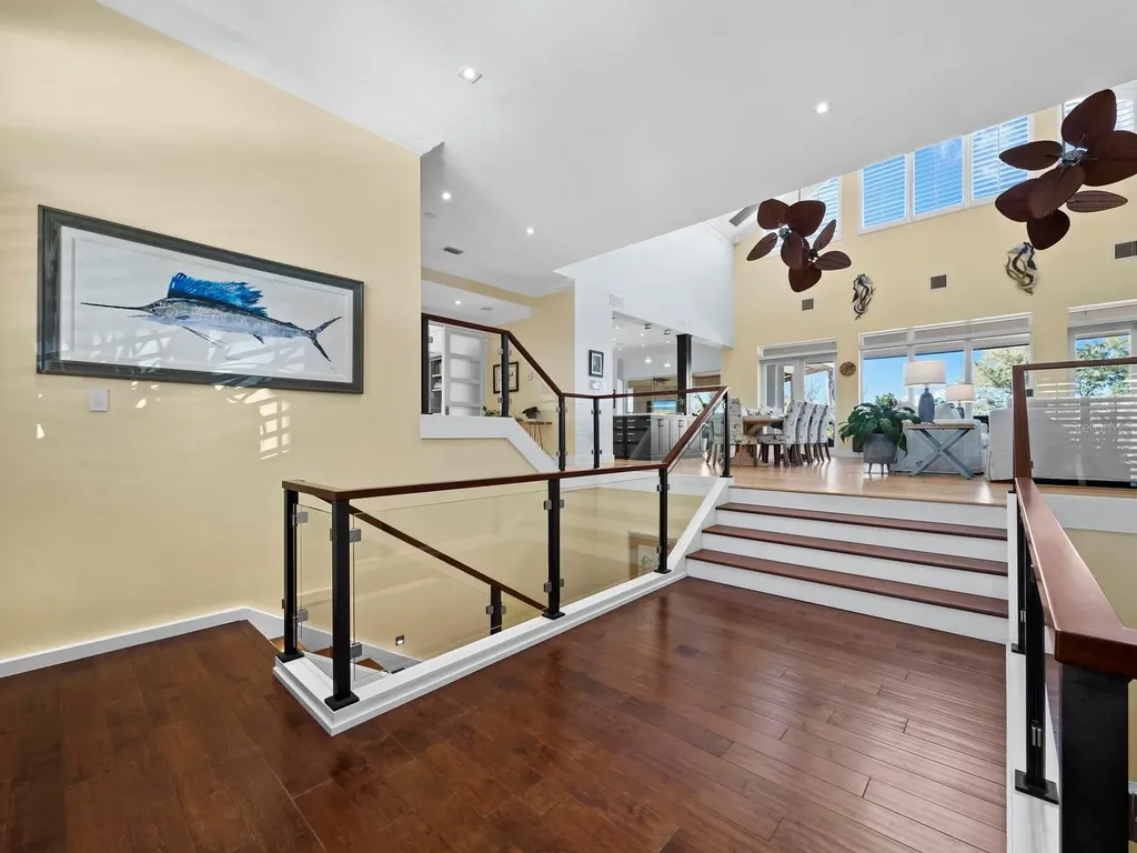 26 Sandy Hook Road N Sarasota FL 34242