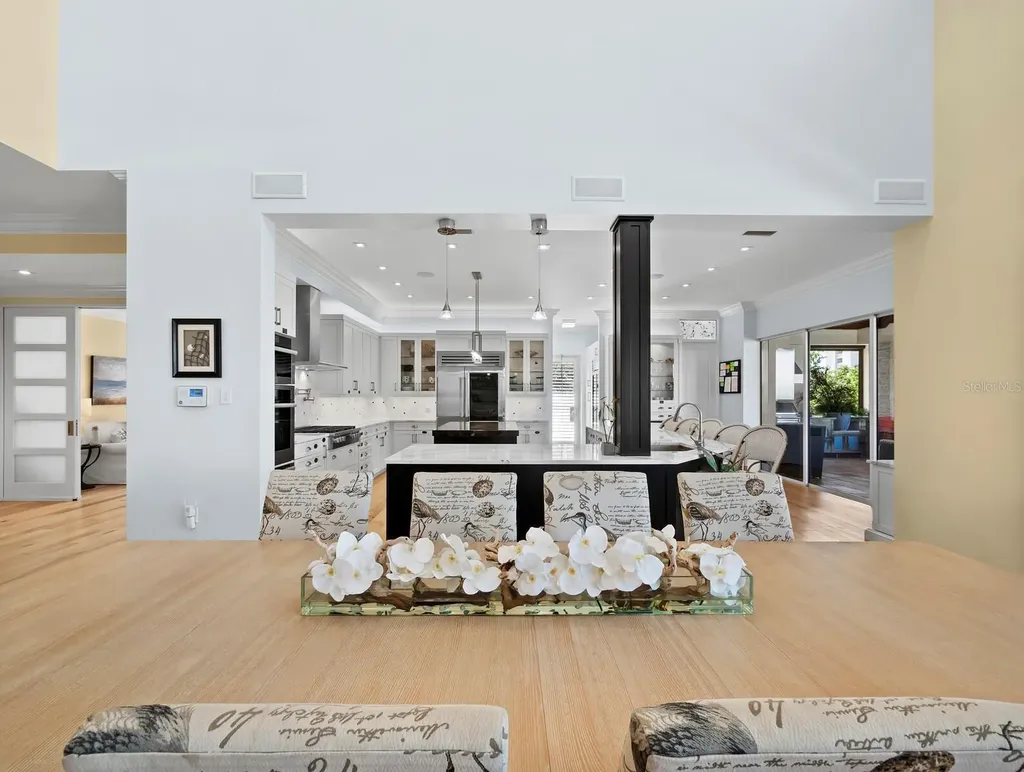 26 Sandy Hook Road N Sarasota FL 34242