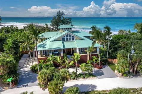 26 Sandy Hook Road N Sarasota FL 34242
