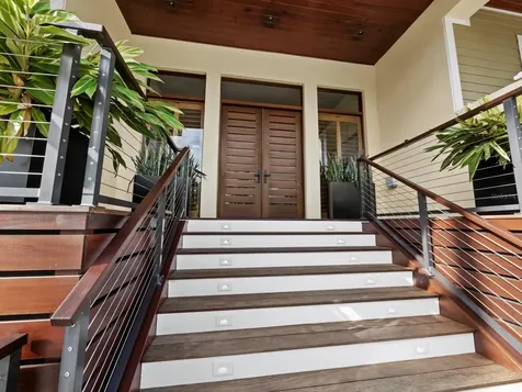 26 Sandy Hook Road N Sarasota FL 34242