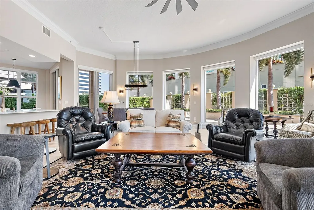100 Beach Drive NE St Petersburg FL 33701