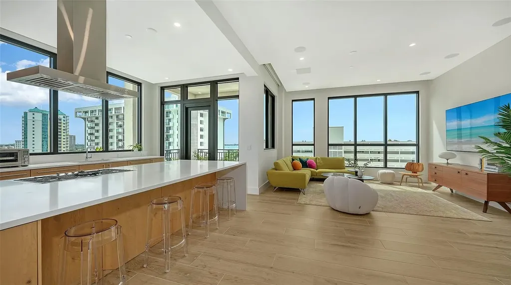 33 S Palm Avenue Sarasota FL 34236