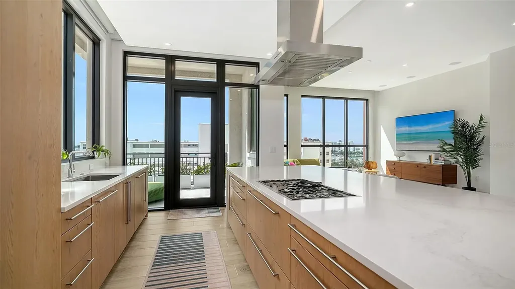 33 S Palm Avenue Sarasota FL 34236