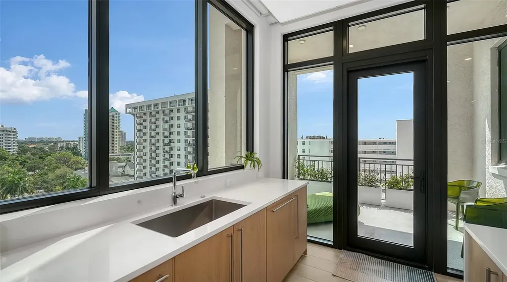 33 S Palm Avenue Sarasota FL 34236