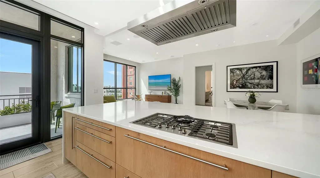 33 S Palm Avenue Sarasota FL 34236