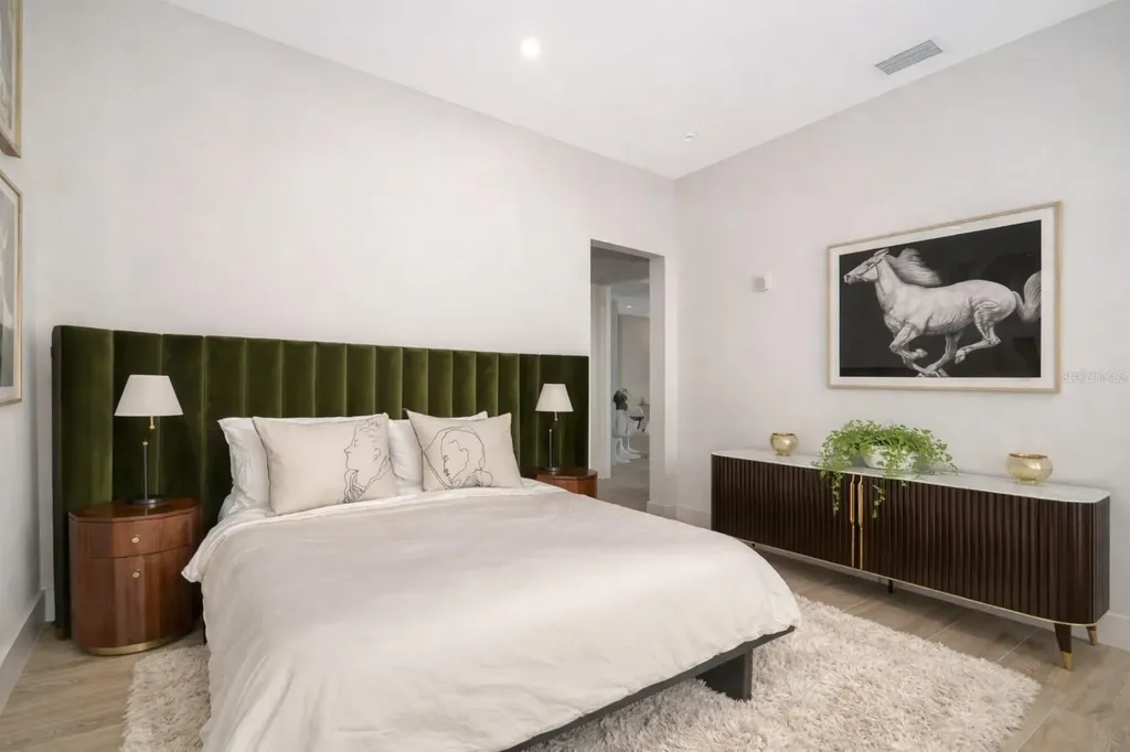 33 S Palm Avenue Sarasota FL 34236