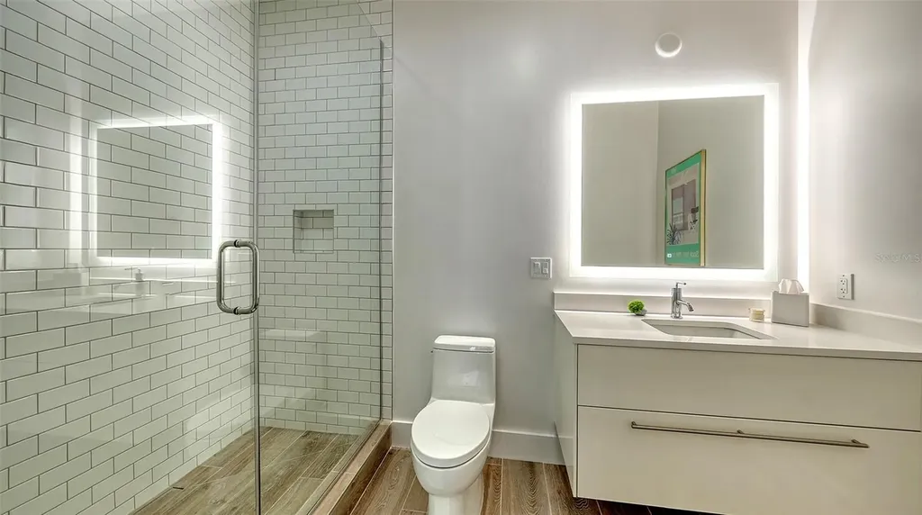 33 S Palm Avenue Sarasota FL 34236