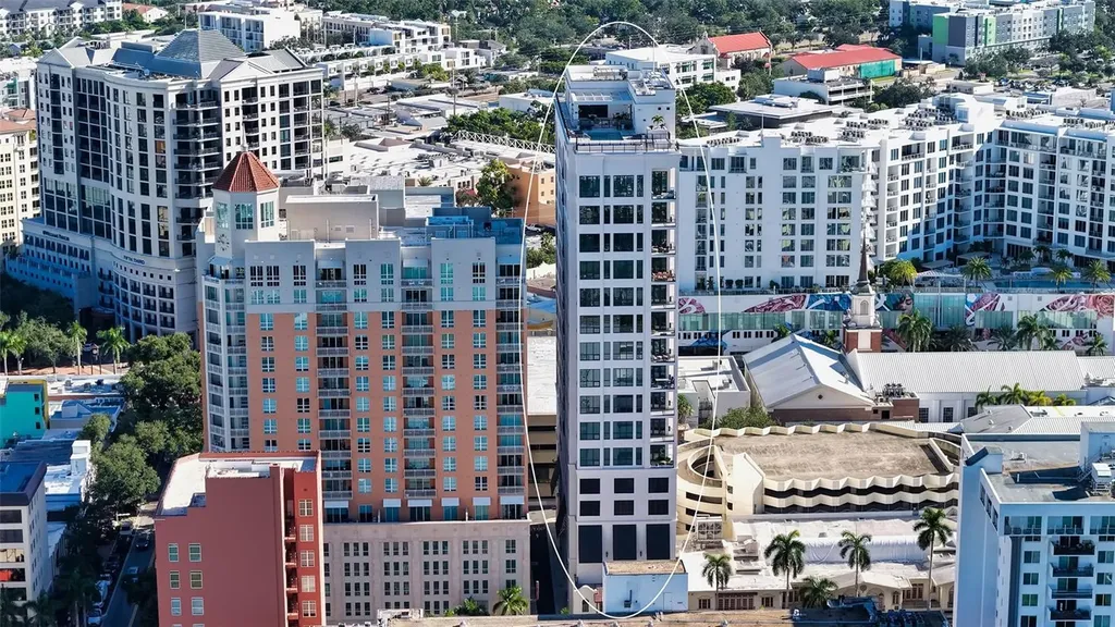 33 S Palm Avenue Sarasota FL 34236