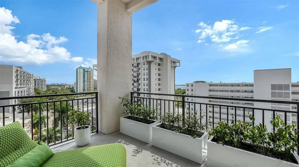 33 S Palm Avenue Sarasota FL 34236