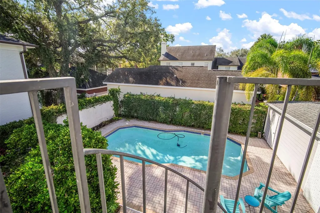 4318 W Azeele Street Tampa FL 33609