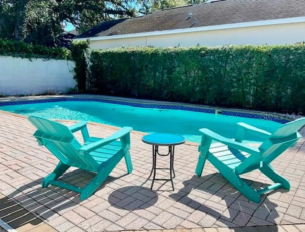 4318 W Azeele Street Tampa FL 33609