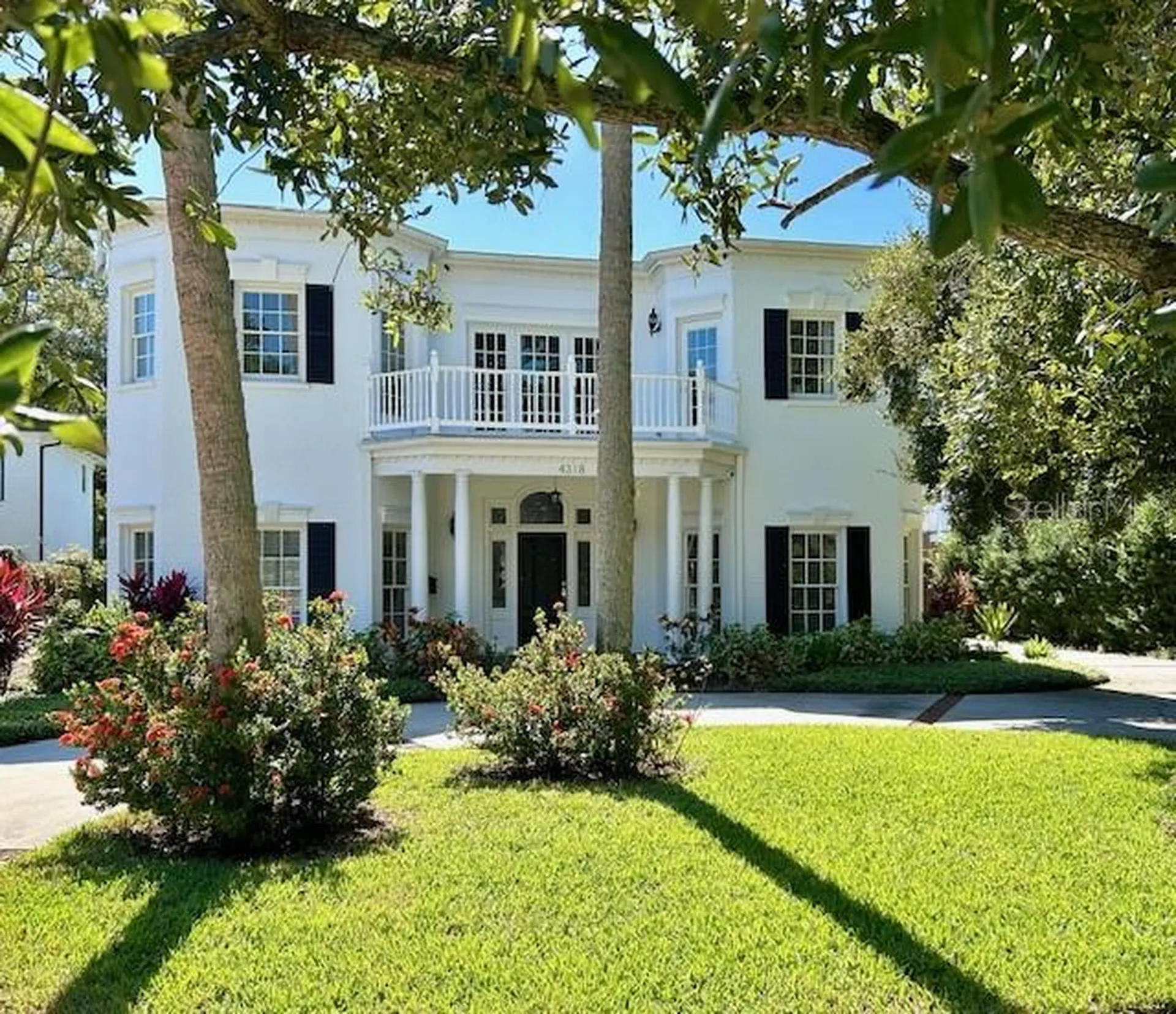 4318 W Azeele Street Tampa FL 33609