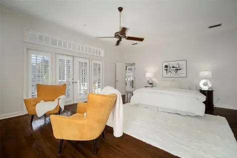 4318 W Azeele Street Tampa FL 33609