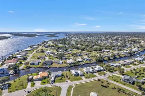27409 Voyageur Drive Punta Gorda FL 33983