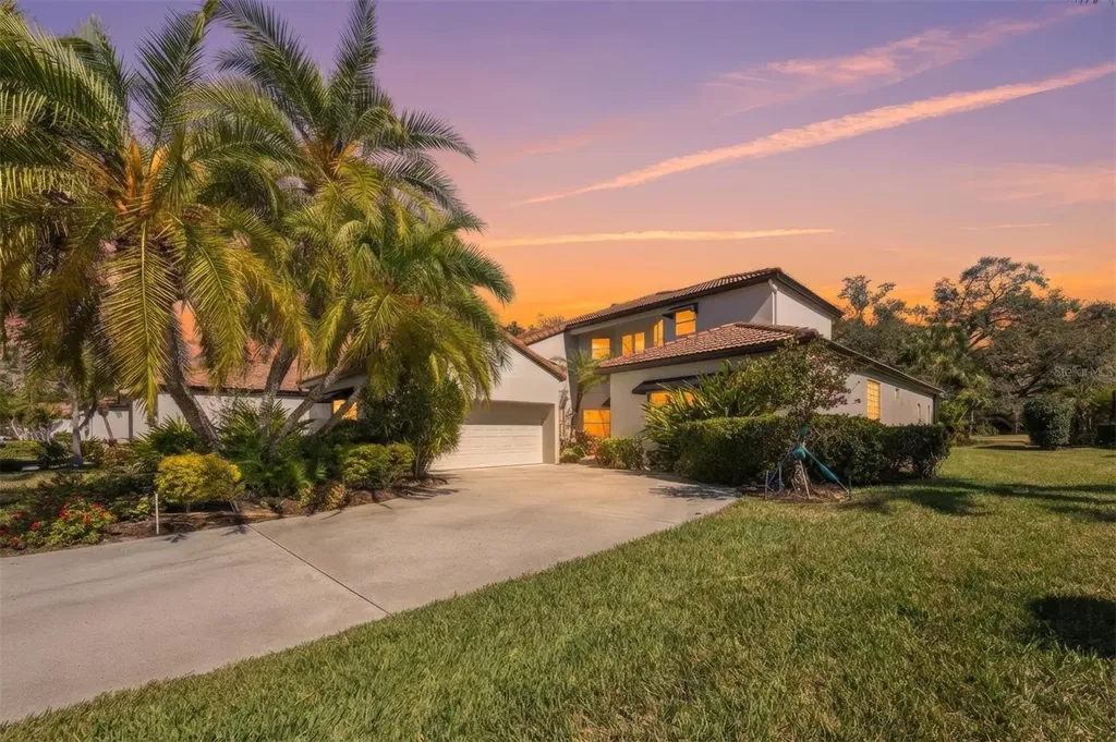 7551 Calle Facil Sarasota FL 34238