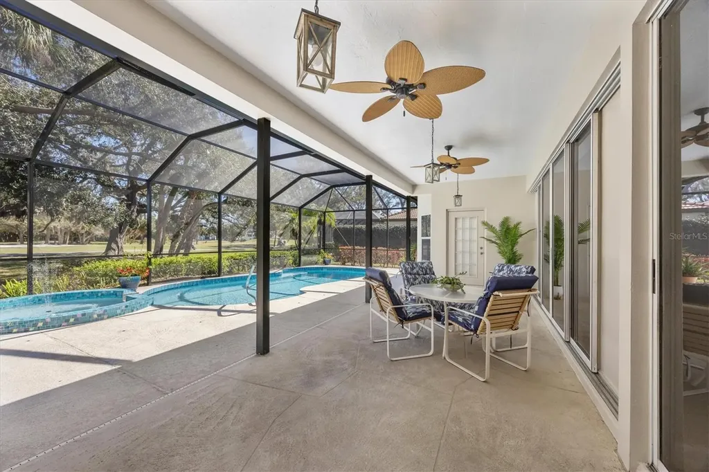 7551 Calle Facil Sarasota FL 34238