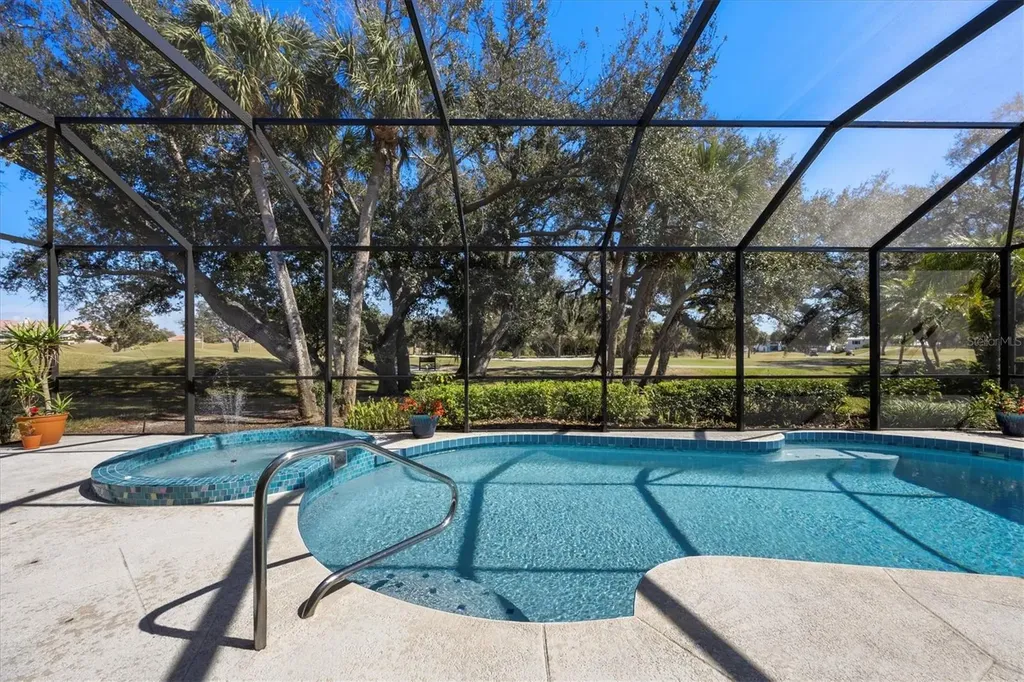 7551 Calle Facil Sarasota FL 34238