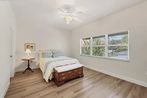 7551 Calle Facil Sarasota FL 34238
