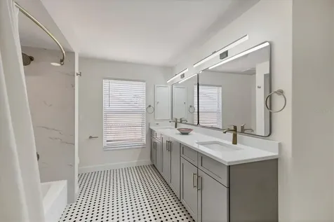 7551 Calle Facil Sarasota FL 34238