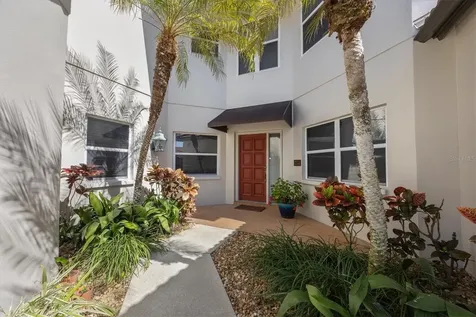 7551 Calle Facil Sarasota FL 34238