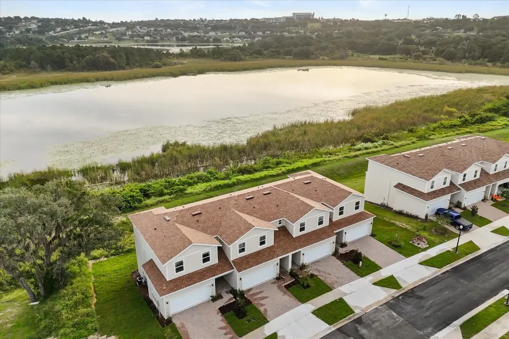 935 Lakefront Village Drive Clermont FL 34711